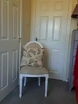 Snapshot of Emily_English57 chatting on January 9, 2025, 2:40 pm Emily English57 online show from January 9, 2025, 2:40 pm