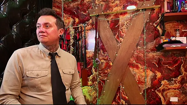 boy n girl online show from April 15, 2026, 4:47 pm