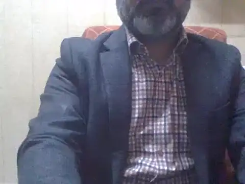 Snapshot of hairymaster95 chatting on December 13, 2024, 4:11 am hairymaster95 online show from December 13, 2024, 4:11 am