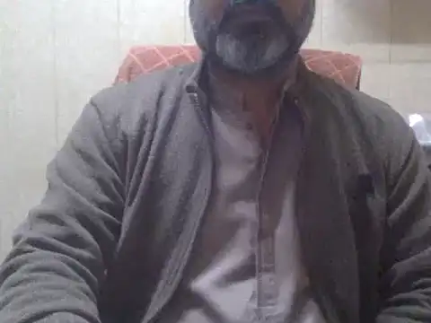Snapshot of hairymaster95 chatting on December 20, 2024, 4:31 am hairymaster95 online show from December 20, 2024, 4:31 am