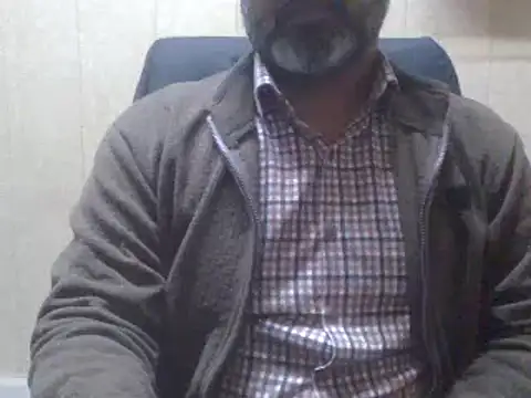 Snapshot of hairymaster95 chatting on January 18, 2025, 11:32 am hairymaster95 online show from January 18, 2025, 11:32 am