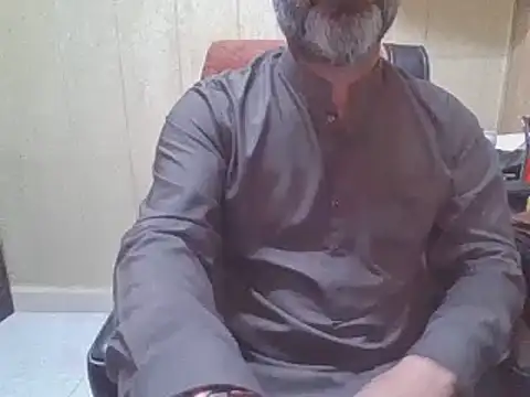 hairymaster95 online show from March 27, 2026, 3:56 am