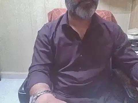 Snapshot of hairymaster95 chatting on July 15, 2026, 4:40 am hairymaster95 online show from July 15, 2026, 4:40 am