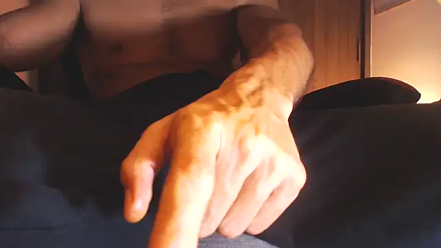 ErosFindomKing online show from April 8, 2026, 4:56 am