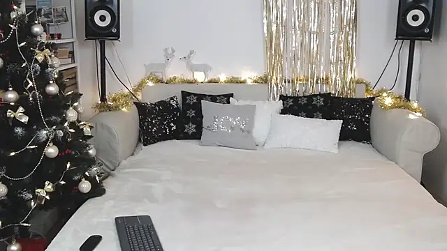 JaneDejaySC online show from December 21, 2024, 8:54 pm