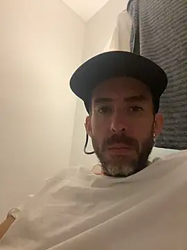 Snapshot of smokenstrokex chatting on March 4, 2026, 12:49 am smokenstrokex online show from March 4, 2026, 12:49 am