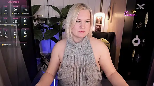 YolandaKiss online show from May 23, 2026, 8:02 pm