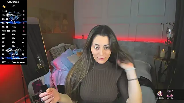 KylieMellow online show from May 31, 2026, 5:37 am