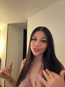 Alyshanon18 online show from May 14, 2026, 6:47 pm