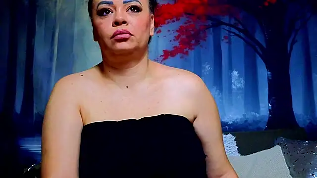 ElizabethEven online show from February 8, 2026, 8:56 pm