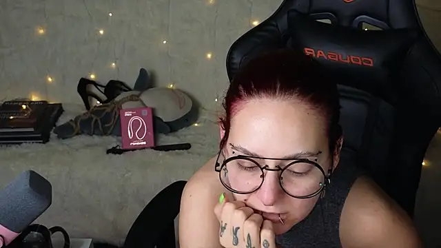 Snapshot of Ginger_Stay chatting on September 25, 2025, 8:45 pm Ginger Stay online show from September 25, 2025, 8:45 pm