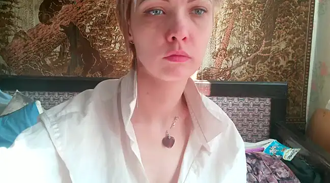 Snapshot of WildMissNiks chatting on February 13, 2025, 7:56 am WildMissNiks online show from February 13, 2025, 7:56 am