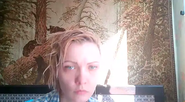 Snapshot of WildMissNiks chatting on March 8, 2025, 8:33 am WildMissNiks online show from March 8, 2025, 8:33 am