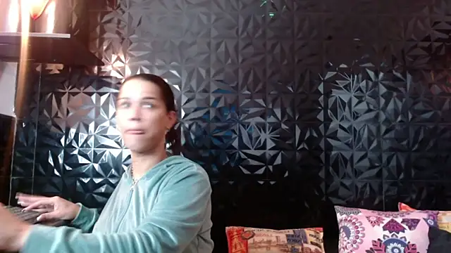 PINK  LOLA1 online show from October 9, 2025, 12:52 am