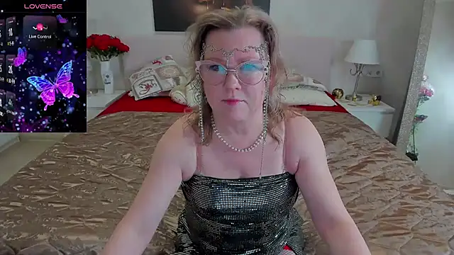 Snapshot of katysako chatting on March 8, 2025, 1:50 am katysako online show from March 8, 2025, 1:50 am