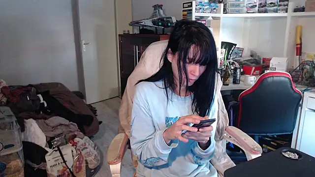 missthon0 online show from June 29, 2026, 1:11 pm