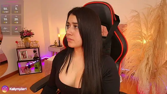 Snapshot of KallyMyller1 chatting on January 8, 2025, 7:13 pm KallyMyller1 online show from January 8, 2025, 7:13 pm