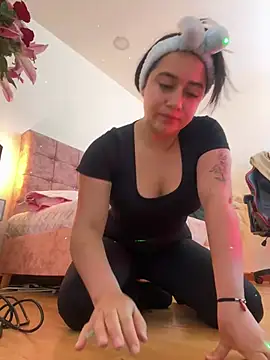 Snapshot of KallyMyller1 chatting on February 18, 2025, 7:19 pm KallyMyller1 online show from February 18, 2025, 7:19 pm