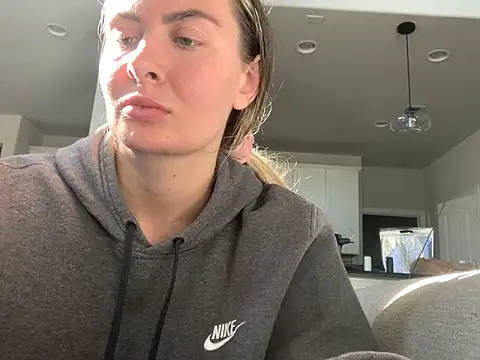 Snapshot of Alyssa_rhoades chatting on January 19, 2025, 7:15 pm Alyssa rhoades online show from January 19, 2025, 7:15 pm