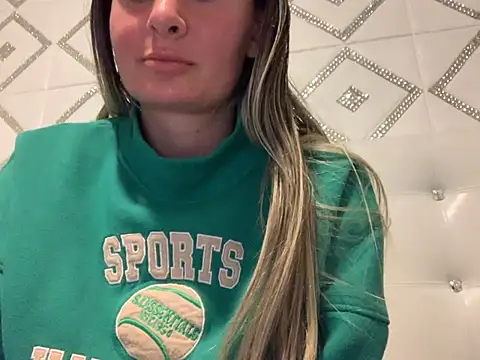 Snapshot of Alyssa_rhoades chatting on February 21, 2025, 2:28 am Alyssa rhoades online show from February 21, 2025, 2:28 am