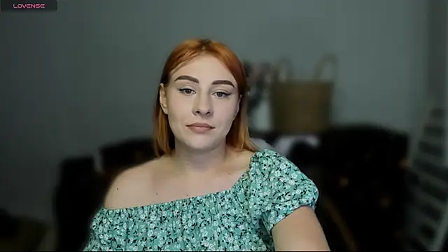 Snapshot of KindKristy chatting on June 27, 2026, 5:01 am KindKristy online show from June 27, 2026, 5:01 am