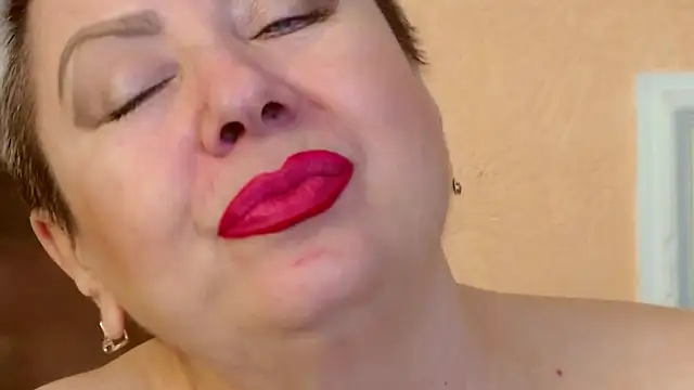 LadyPosh online show from November 19, 2025, 9:37 pm