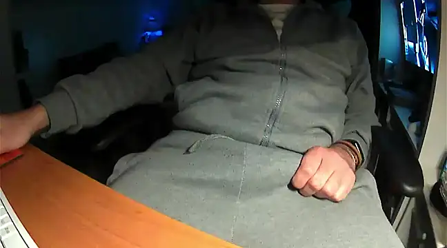 Snapshot of DoubleMassiveT chatting on February 20, 2025, 12:30 am DoubleMassiveT online show from February 20, 2025, 12:30 am