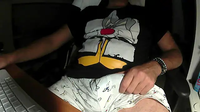 Snapshot of DoubleMassiveT chatting on October 29, 2025, 1:52 am DoubleMassiveT online show from October 29, 2025, 1:52 am