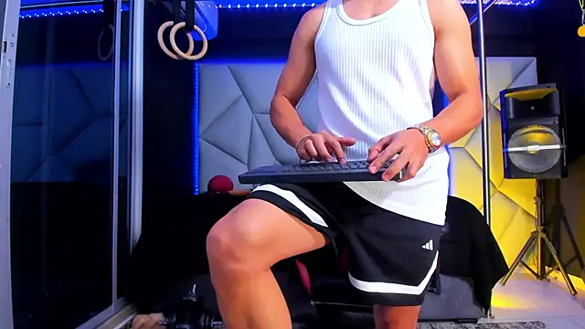 Aydenmiller96 online show from May 16, 2026, 6:54 am