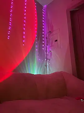 thebrattygoddess online show from November 1, 2025, 1:29 am