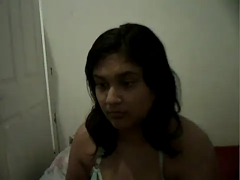 Snapshot of Indianbloom- chatting on February 20, 2025, 2:02 pm Indianbloom- online show from February 20, 2025, 2:02 pm