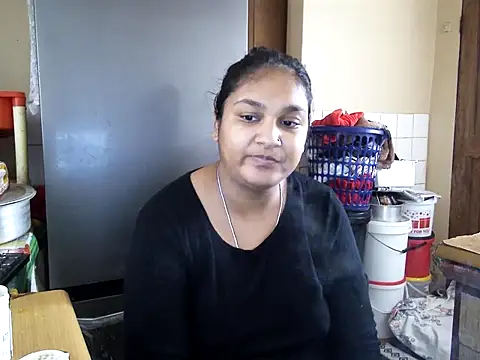 Snapshot of Indianbloom- chatting on September 13, 2025, 9:20 am Indianbloom- online show from September 13, 2025, 9:20 am