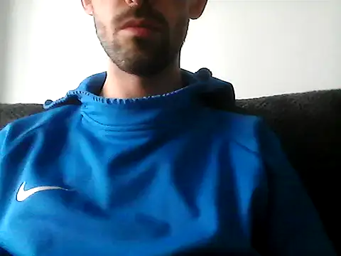 Snapshot of juju156111 chatting on February 1, 2026, 9:30 am juju156111 online show from February 1, 2026, 9:30 am