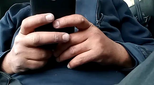 Snapshot of totino975 chatting on February 26, 2025, 3:52 pm totino975 online show from February 26, 2025, 3:52 pm