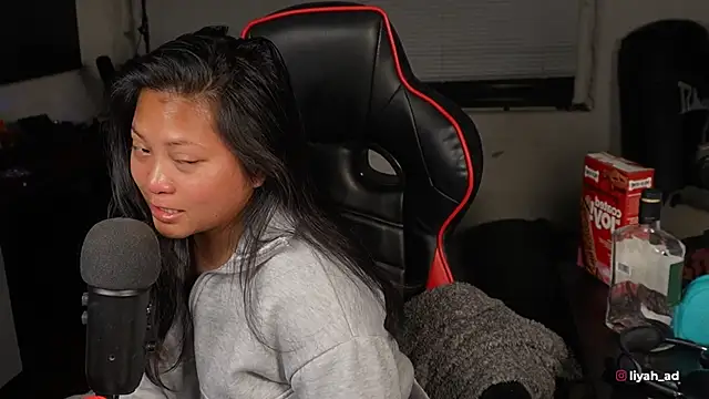 Bubbleliyah online show from November 13, 2025, 9:30 am