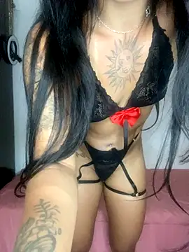 Snapshot of angellhott chatting on September 15, 2025, 1:33 pm angellhott online show from September 15, 2025, 1:33 pm