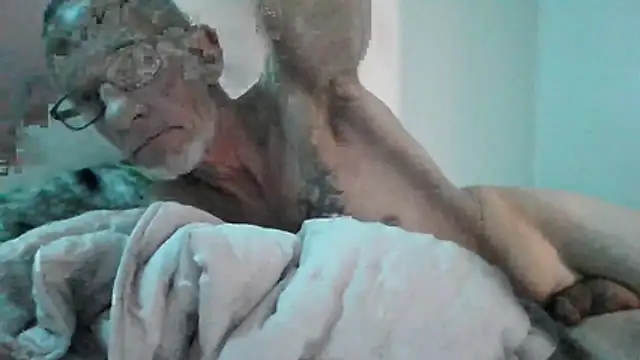 justinewe69 online show from November 6, 2025, 8:26 am