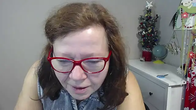 Snapshot of Adelewildx chatting on January 16, 2025, 5:21 am Adelewildx online show from January 16, 2025, 5:21 am