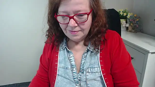 Snapshot of Adelewildx chatting on February 12, 2025, 7:34 am Adelewildx online show from February 12, 2025, 7:34 am