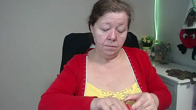 Snapshot of Adelewildx chatting on February 25, 2025, 4:46 am Adelewildx online show from February 25, 2025, 4:46 am