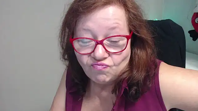 Snapshot of Adelewildx chatting on March 10, 2025, 10:48 am Adelewildx online show from March 10, 2025, 10:48 am