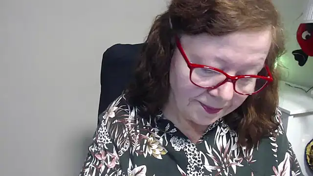Snapshot of Adelewildx chatting on March 20, 2025, 5:02 am Adelewildx online show from March 20, 2025, 5:02 am