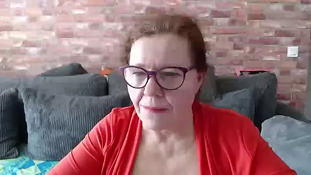 Snapshot of Adelewildx chatting on March 22, 2025, 10:06 am Adelewildx online show from March 22, 2025, 10:06 am