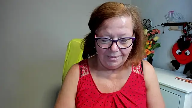 Snapshot of Adelewildx chatting on June 26, 2026, 1:54 am Adelewildx online show from June 26, 2026, 1:54 am