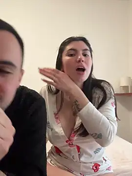 couplepenetration online show from February 3, 2026, 9:47 am