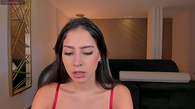 Snapshot of BrennaWalker chatting on February 14, 2025, 3:33 am BrennaWalker online show from February 14, 2025, 3:33 am