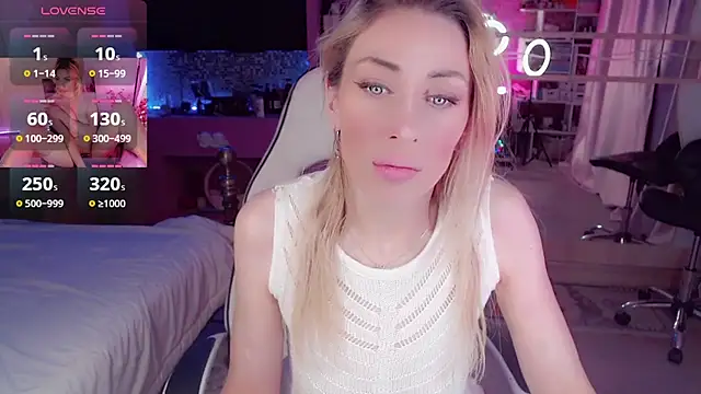 AnnieGOld  online show from January 9, 2026, 11:50 pm