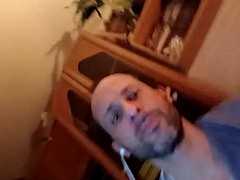 Snapshot of FireFox_Feel chatting on March 12, 2025, 7:38 pm FireFox Feel online show from March 12, 2025, 7:38 pm