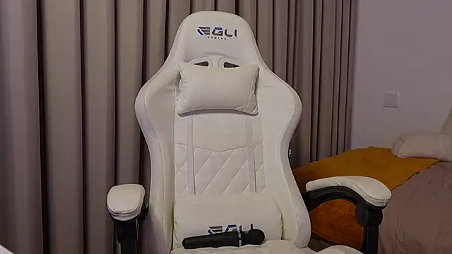 Snapshot of SweeetAlegra chatting on February 14, 2025, 10:04 pm SweeetAlegra online show from February 14, 2025, 10:04 pm