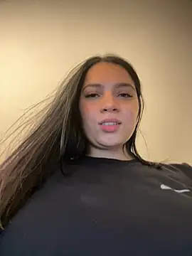  queen sofia online show from March 5, 2025, 5:18 am